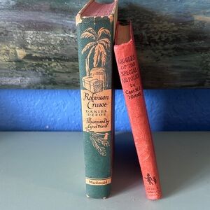 2 Vintage Children’s Books Robinson Crusoe & Biggles of the Special Airforce